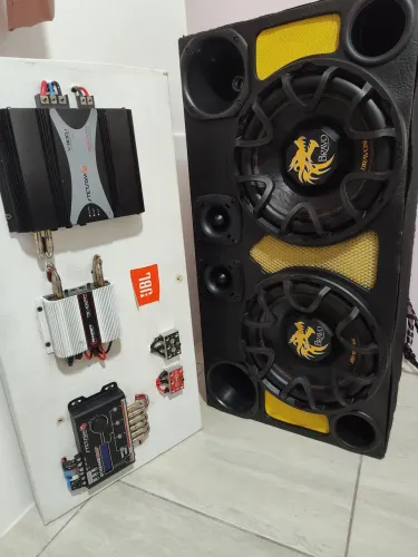 Vendo som automotivo completo!