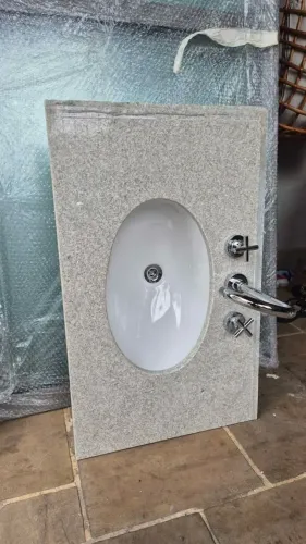 Pia Banheiro Itaúnas com cuba branca 50x81cm com torneira e frontão