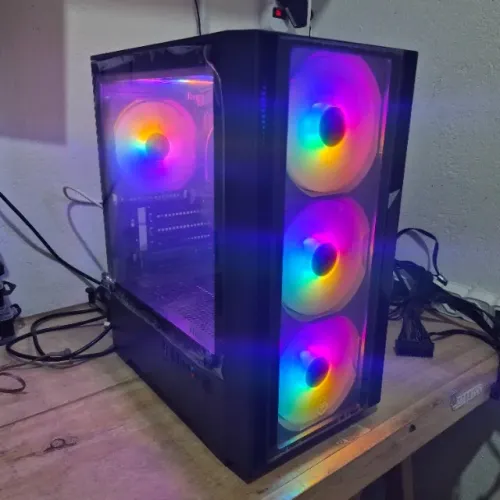 PC GAMER RYZEN 5 5600G, 16GB RAM 3200MHZ, 512GB SSD