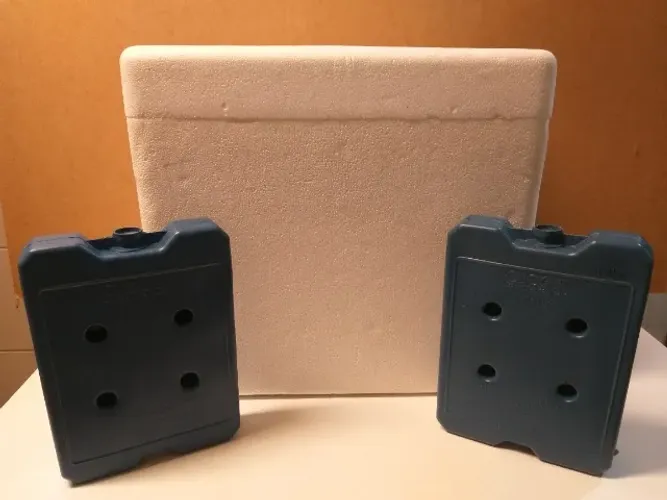 1 Caixa parece dupla (12 litros) + 2 Cliogel 1050ml (GRÁTIS) por R$ 15