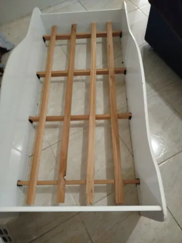 Mini cama Frozen com colchão!