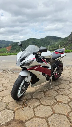 Yamaha R6 2010 extremamente  conservada