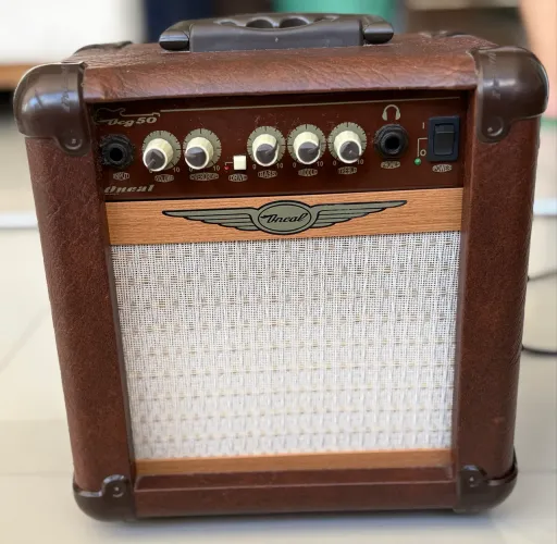 Amplificador Cubo Guitarra Oneal OCG 50 20w Marrom