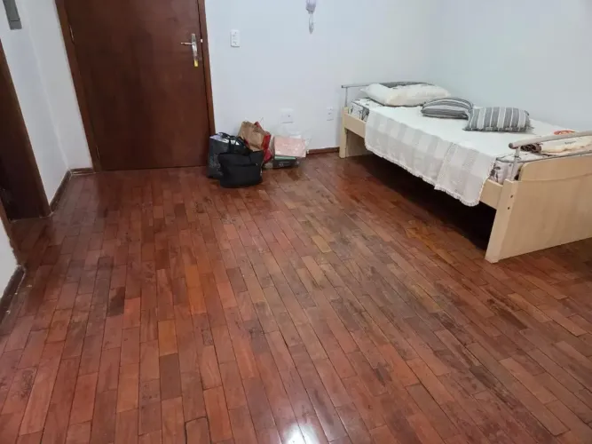 Apartamento studio no centro histórico de Porto Alegre, andar alto, vista panorâmica