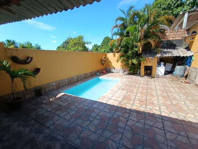 //Casa no Santa Etelvina com piscina