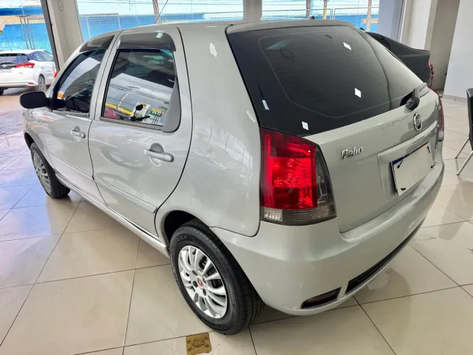 Fiat Palio 1.0 Economy Fire Flex 8V 4P 2011