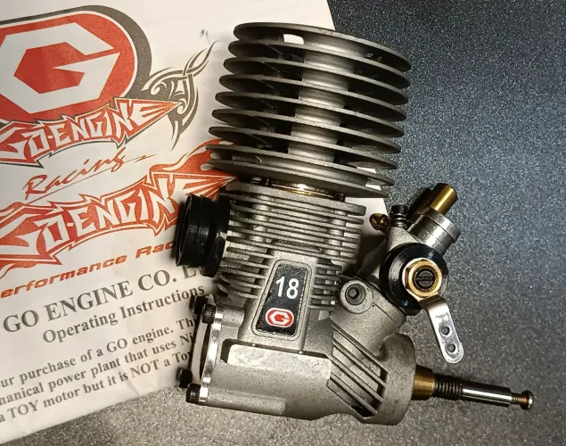 Motor automodelo GO engines 18 nitro glow 