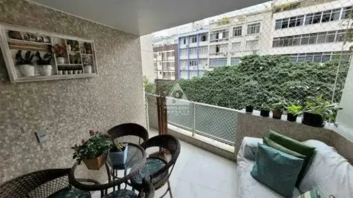 Apartamento à venda: 3 Quartos, 1 Suíte, 1 Vaga de garagem, Varanda em COPACABANA POSTO 5