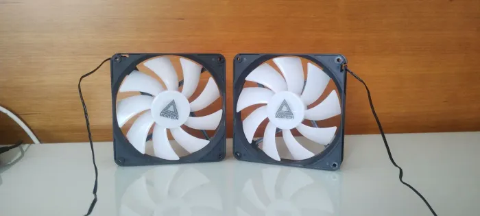 Coolers Montech 140mm