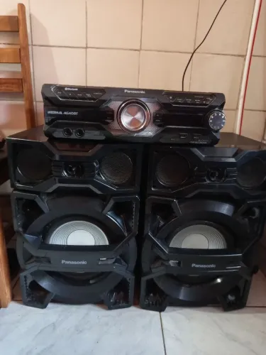 Som Panasonic 2000w 