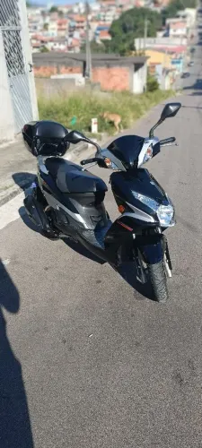 Haojue Suzuki VR 150