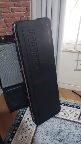 Case Music Man Stingray