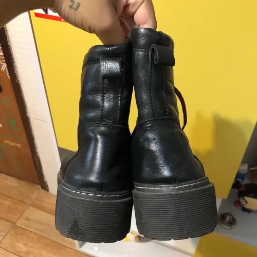 coturno preto