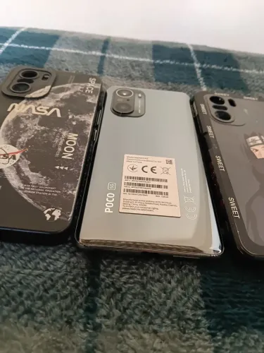 CELULAR Xiaomi Poco F3 SEMINOVO (NECESSÁRIO TROCAR A PLACA MÃE PARA LIGAR)
