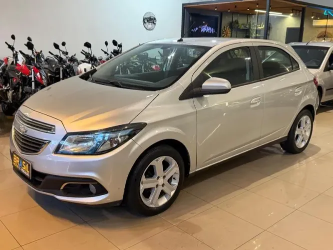 Chevrolet Onix Hatch LTZ 1.4 8V Flex Mec. 4P 2013