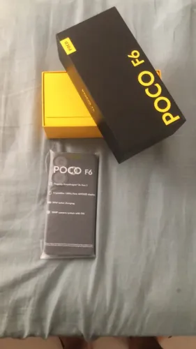 Celular POCO F6