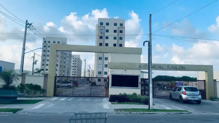 Alugo apartamento 2/4 próximo ao Shopping Pátio
