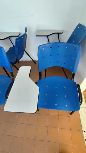 Cadeiras escolares