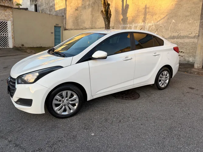 Hyundai HB20S C.plus/c.style1.0 Flex 12V Mec. 4P 2017