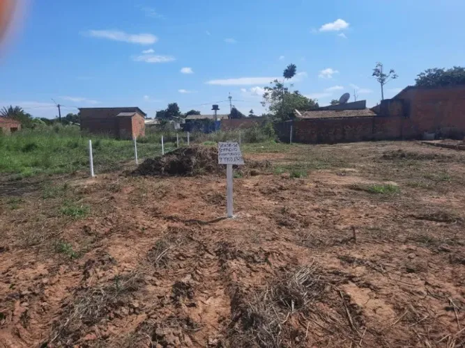 VENDE-SE TERRENO 250M² ESCRITURADO