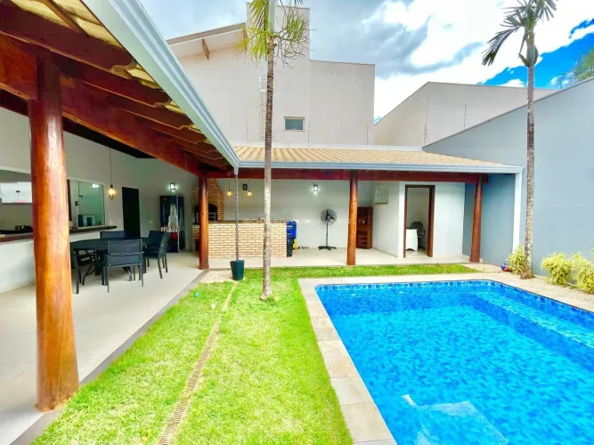 Casa à venda no bairro Jardim do Lago - Uberaba/MG