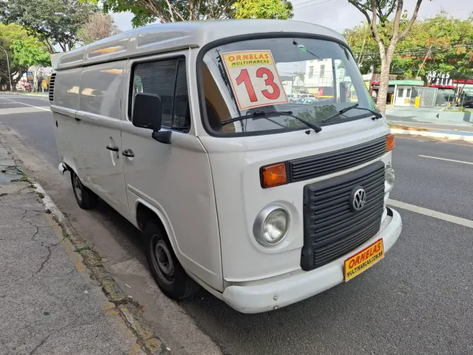 Volkswagen Kombi Furgão 1.4 MI Total Flex 8V 2013