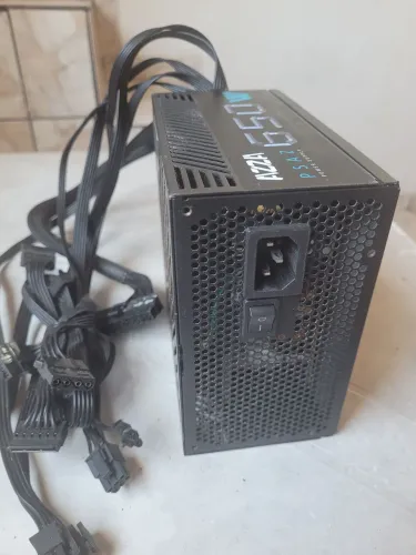 Fonte pc Gamer AZZA 650 W 80 PLUS BRONZE
