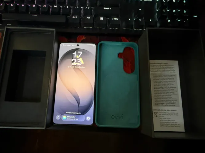 Samsung Galaxy S26 256GB 12GB RAM - Impecável + Caixa + Capinha