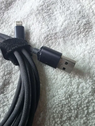 cabo carregador baseus para smartphone apple com saída lightning