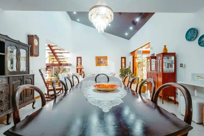 Casa com 4 quartos à venda, 520 m² - São Francisco - Niterói/RJ