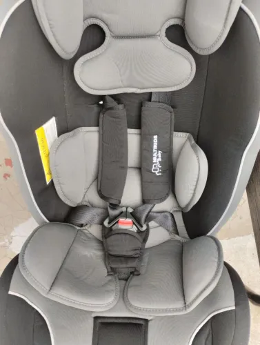 Bebê conforto  muito novo 