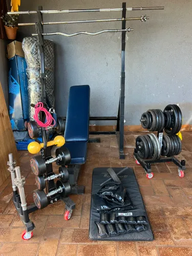Aparelhos de Academia Musculação