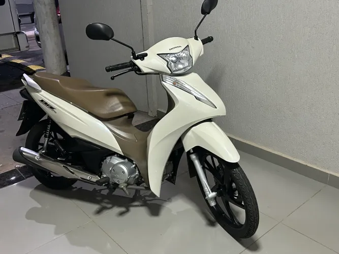 Honda biz 24/24 com apenas 9 mil km rodado 17 k