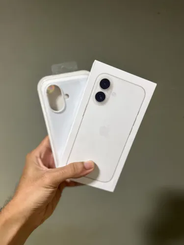 iPhone 16 lacrado / 128GB Branco