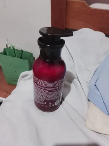 Eu tou vendendo esse creme da Boticário