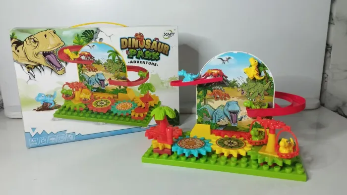 Pista Park dos Dinossauros XMT Toys (NOVO) R$:80 Reais