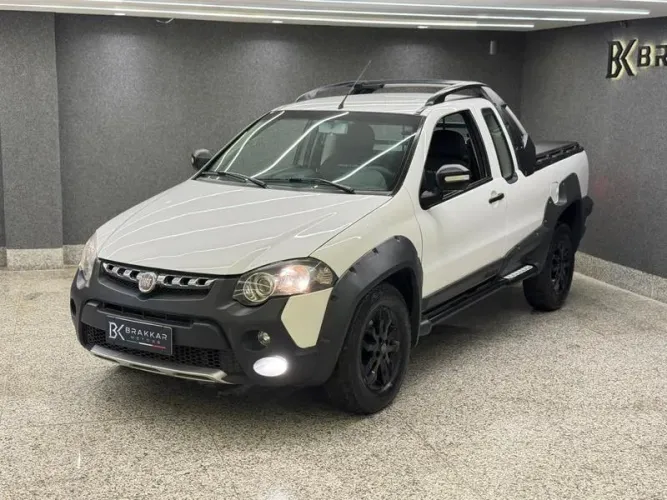 Fiat Strada Adventure 1.8/ 1.8 Locker Flex CE 2013
