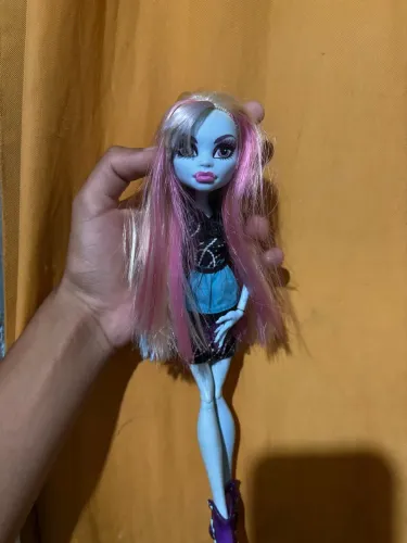 Boneca Monster High Abbey Bominable Coleção Classroom (G1)