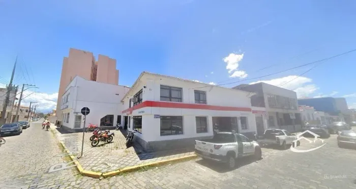 Ponto Comercial com Apartamento no Centro de Lorena à Venda
