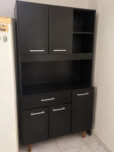 Armário de cozinha excelente e já pronto