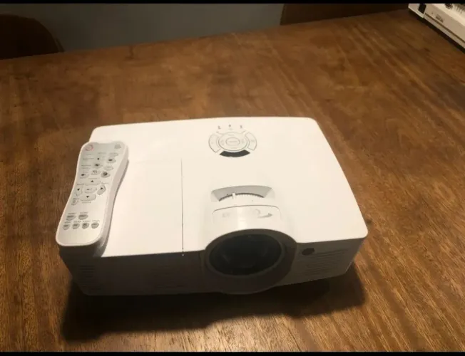 Projetor de curta distância Optoma GT1080 Darbee