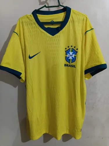 Camisa do Brasil 2026 semi nova 