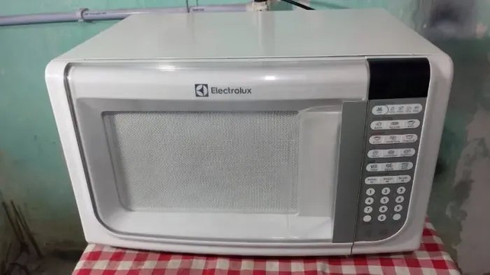 ? MICRO-ONDAS ELECTROLUX 31 LITROS ? APENAS R$ 200! ?