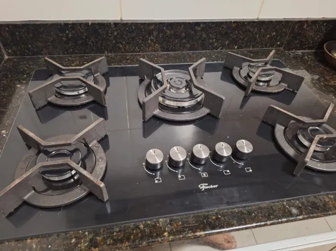Cooktop 5 Bocas a Gás com Acendimento Automático Vidro Preto Bivolt Infinity Fischer