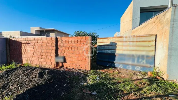 TERRENO BEM LOCALIZADO NO VILA NASSER