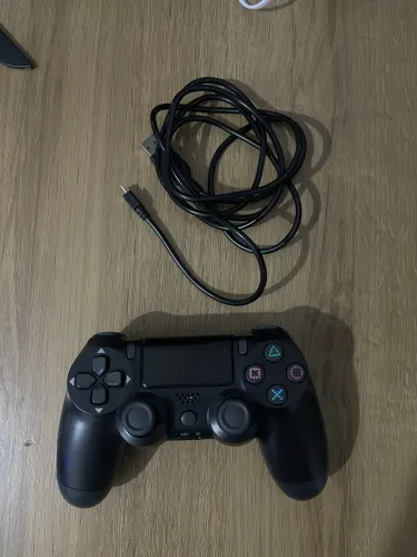 Controle PS4 Primeira Linha