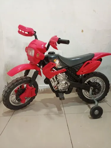 Motor elétrica infantil