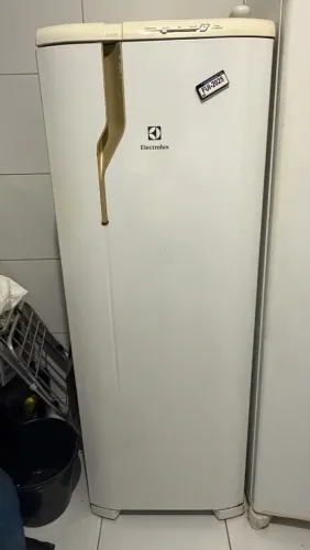 Geladeira 170cm Electrolux
