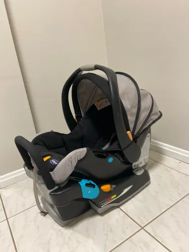 Bebê Conforto com base, marca Chicco