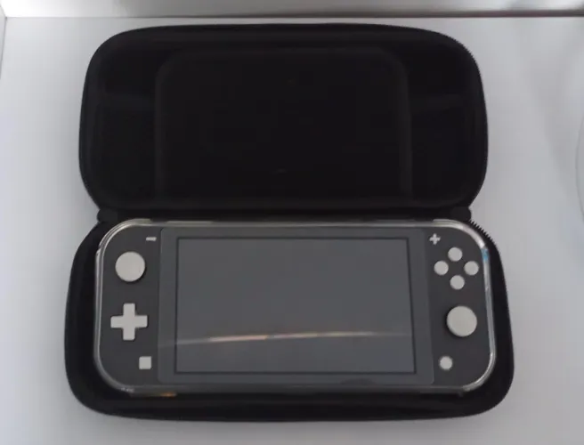 Vendo switch lite desbloqueado